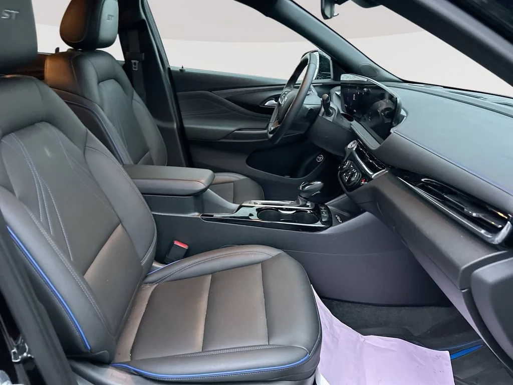 Used 2024 Ebony Twilight Metallic Buick Sport Touring image 28