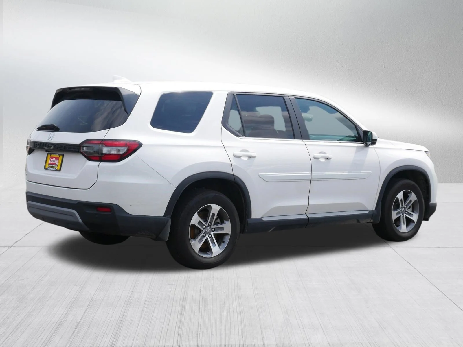Used 2023 Platinum White Pearl Honda EX-L 8 Passenger image 7