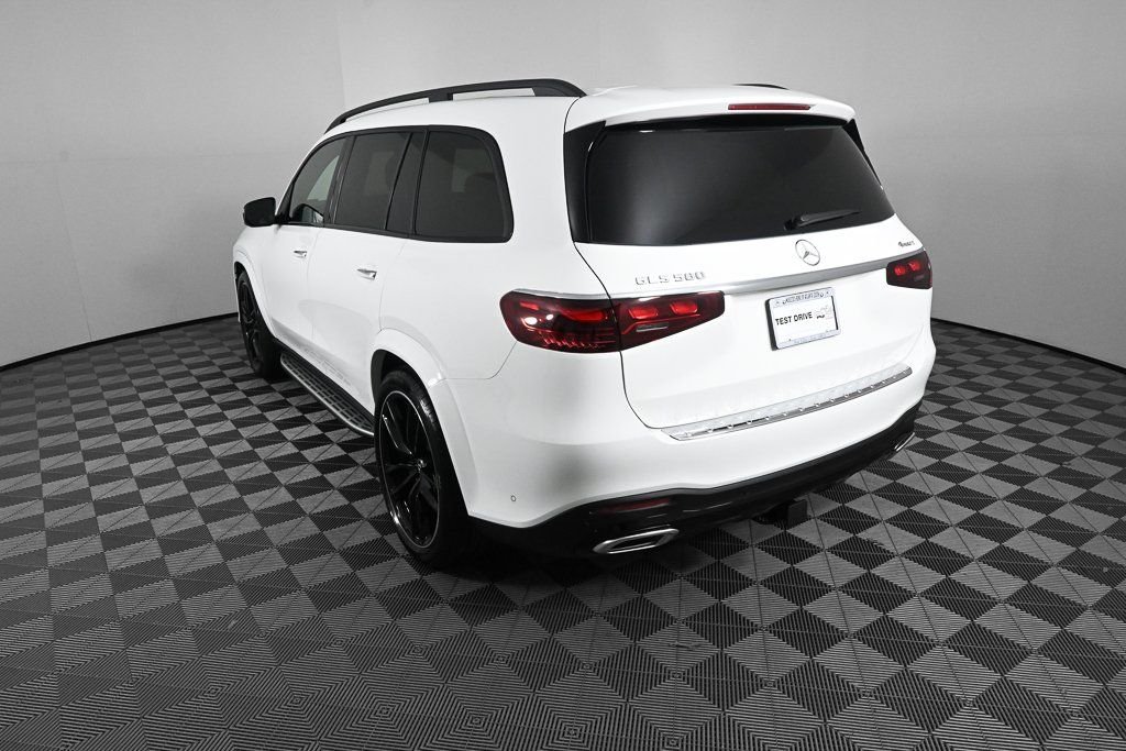 New 2026 Polar White Mercedes-Benz GLS 580 image 4