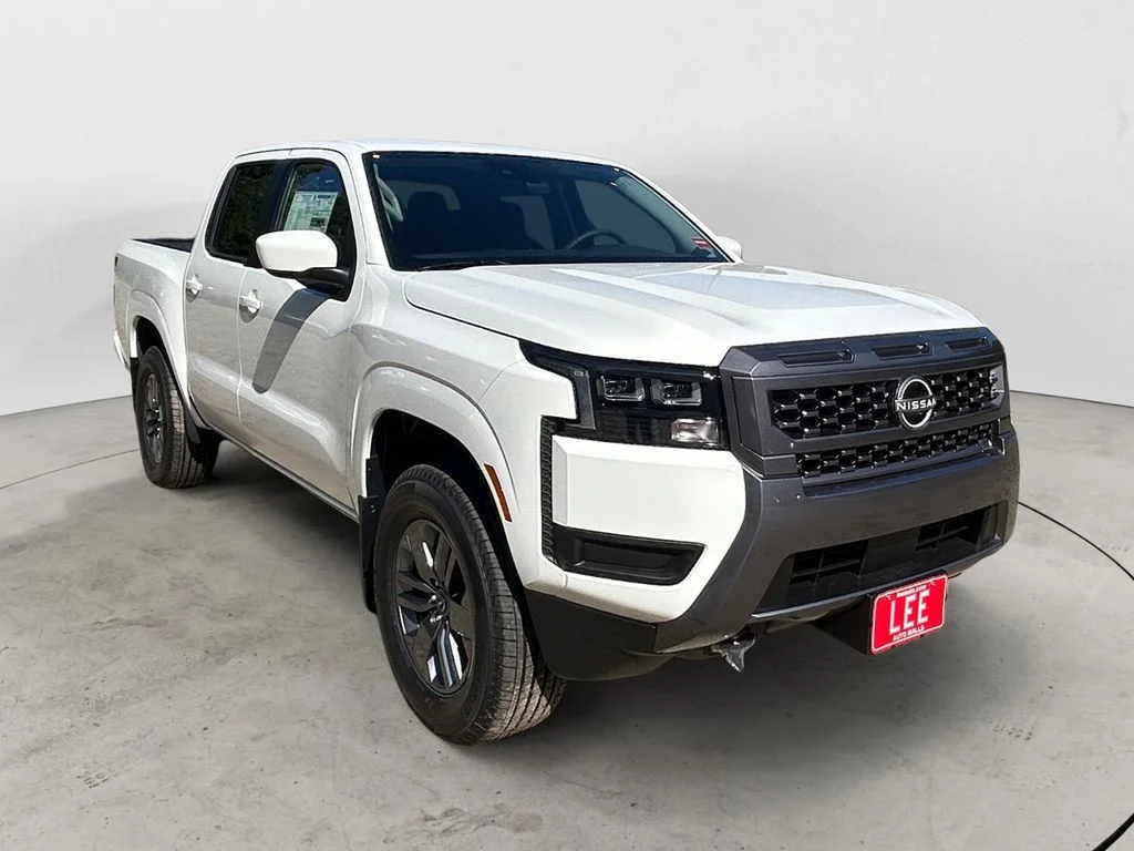 New 2026 Glacier White Nissan SV image 7