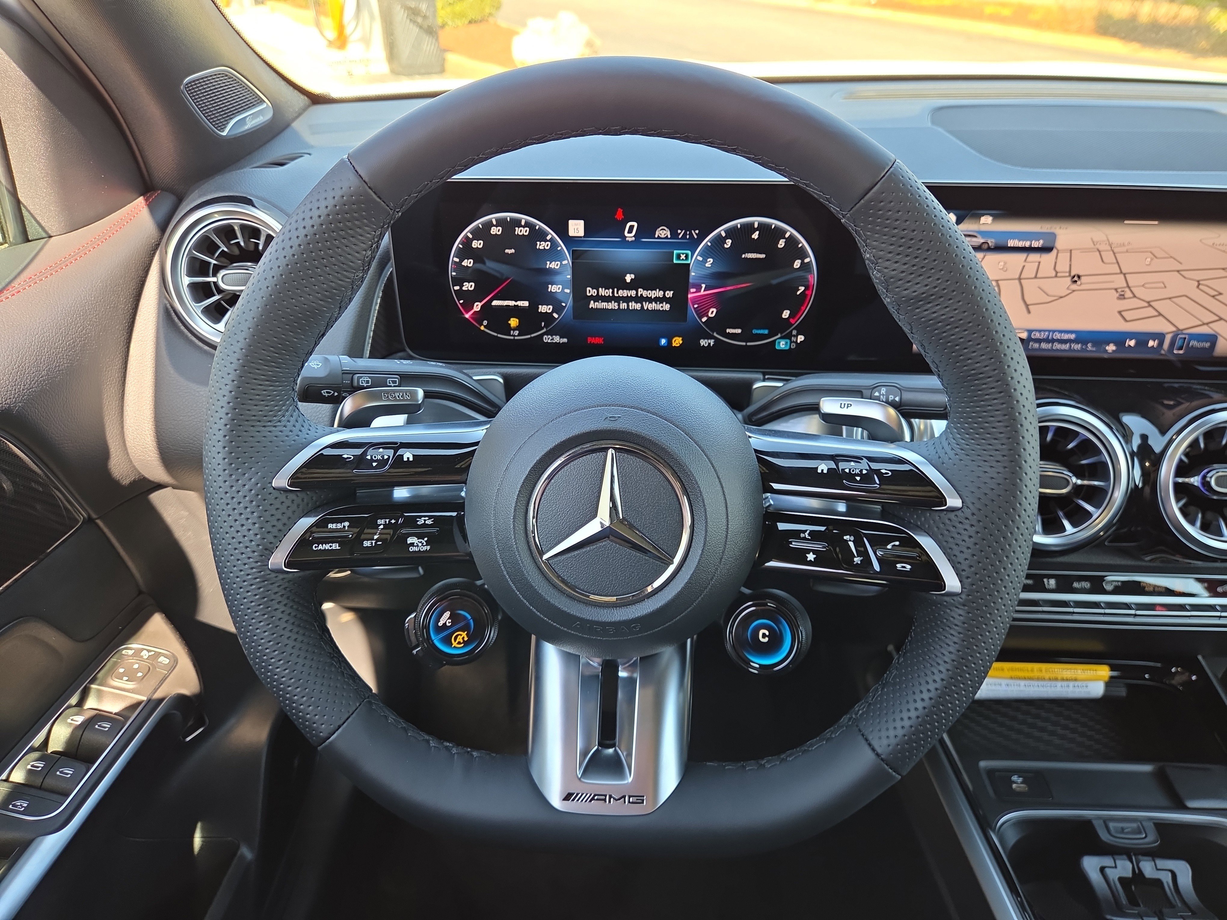 New 2026 Polar White Mercedes-Benz GLB 35 AMG® image 52