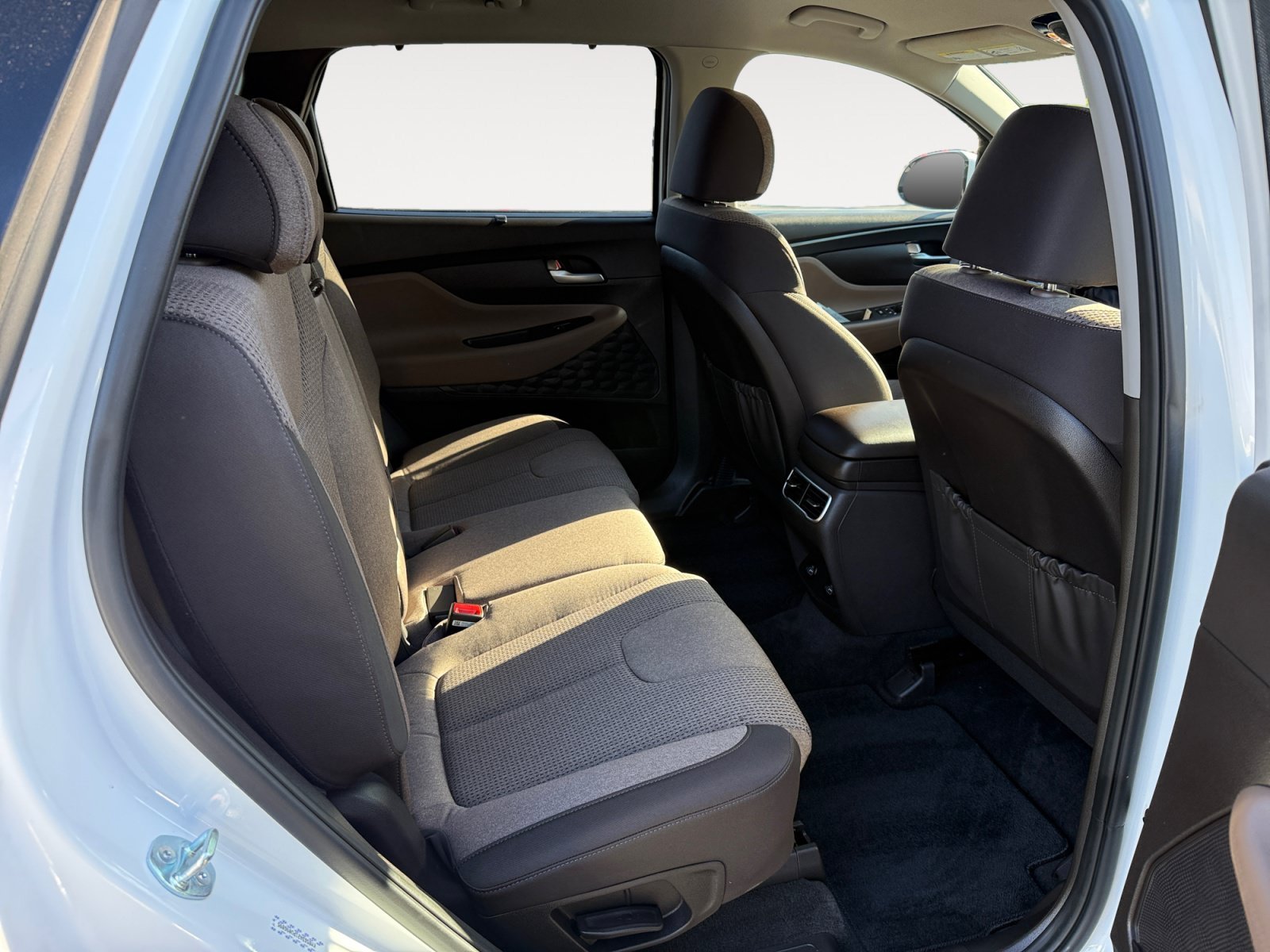 Certified Used 2023 White Pearl Hyundai SEL Convenience image 18