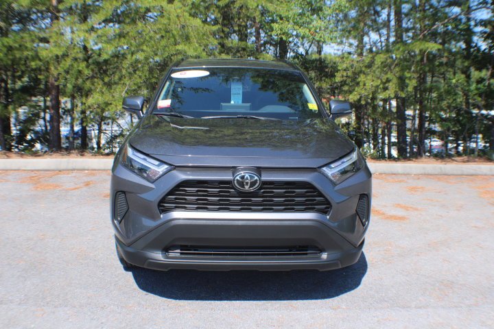 Used 2025 Magnetic Gray Metallic Toyota XLE image 18