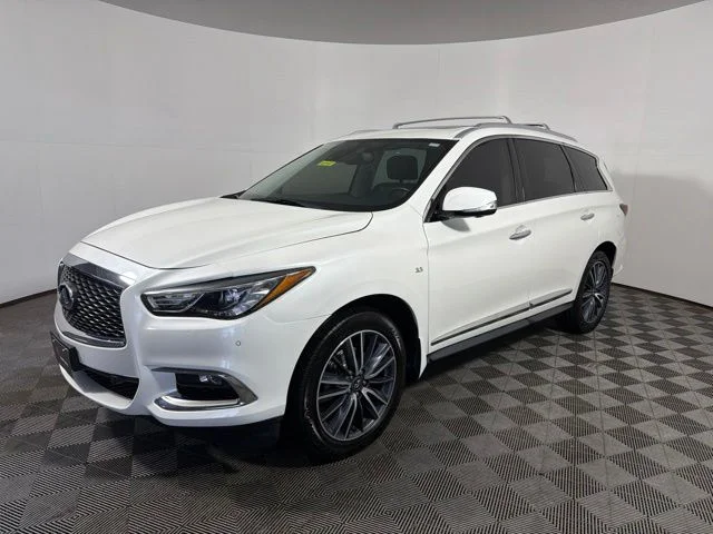 Certified Used 2019 White INFINITI LUXE image 5