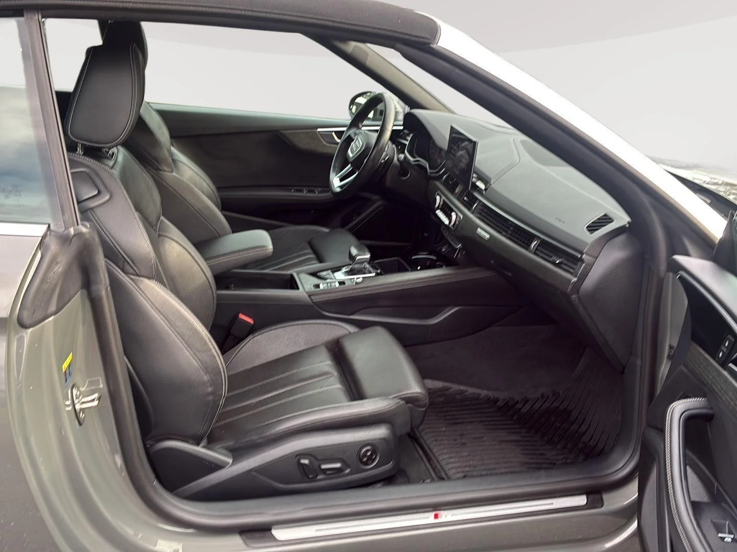 Used 2023 Chronos Gray Metallic/Black Roof Audi S line Prestige image 10