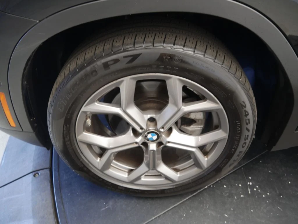 Used 2023 Jet Black BMW xDrive30i image 11