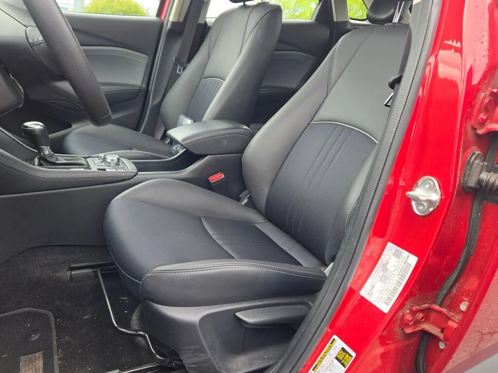 Used 2019 Red Mazda Touring image 21
