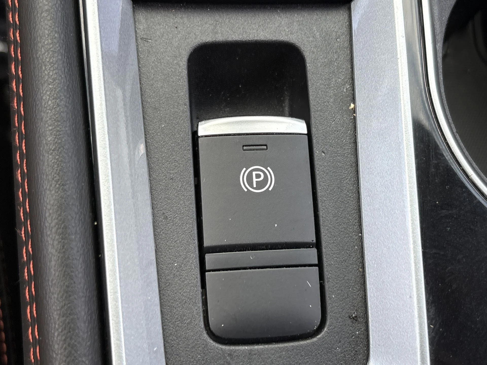 Certified Used 2025 Gray Nissan 2.5 SR image 9