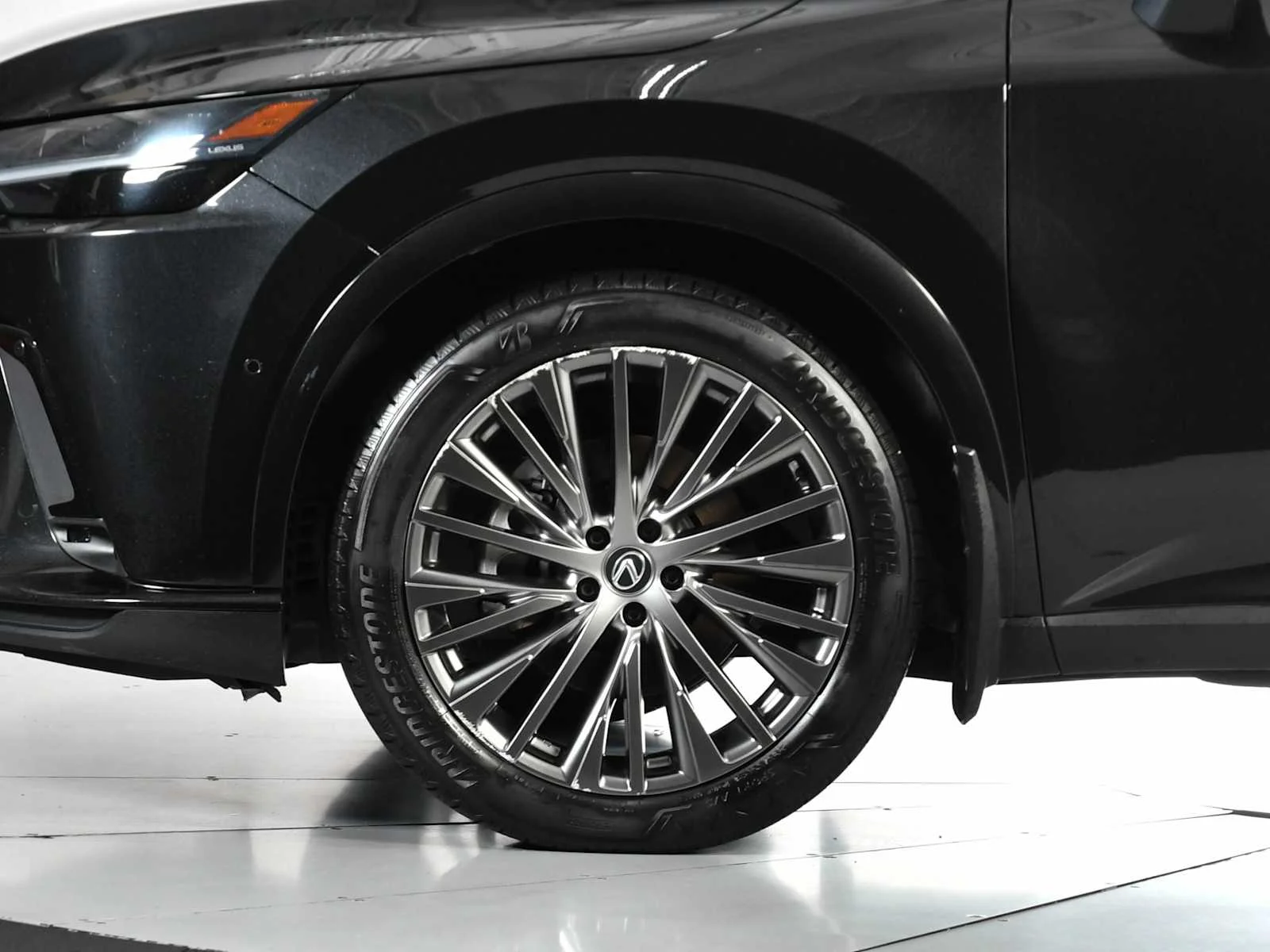 Certified Used 2024 CAVIAR Lexus Luxury image 12