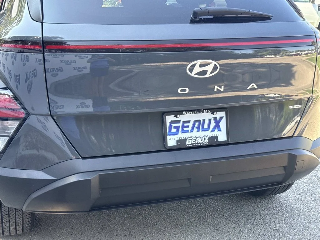Used 2025 Gray Hyundai SEL image 12