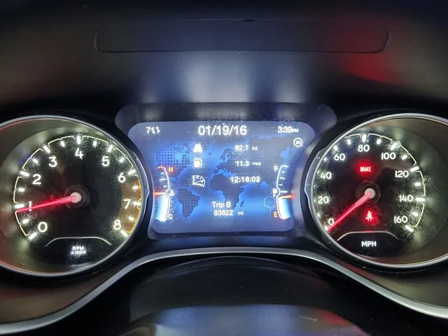 Used 2018 Black Jeep Latitude image 36