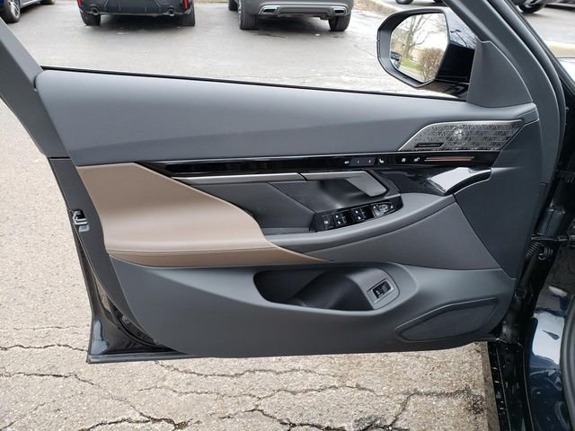 2026 BMW 5 Series 530i - Photo 11