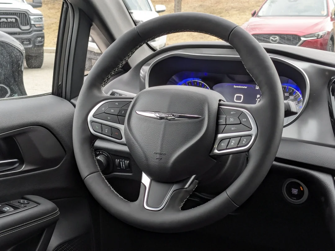 New 2026 Black Chrysler SXT - - FWD - Power Liftgate - Power Sliding Doors - Leather & More! image 16