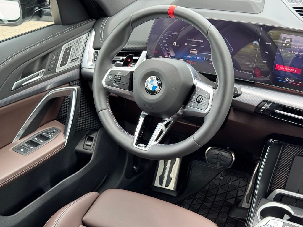 Used 2025 White BMW M35i image 20