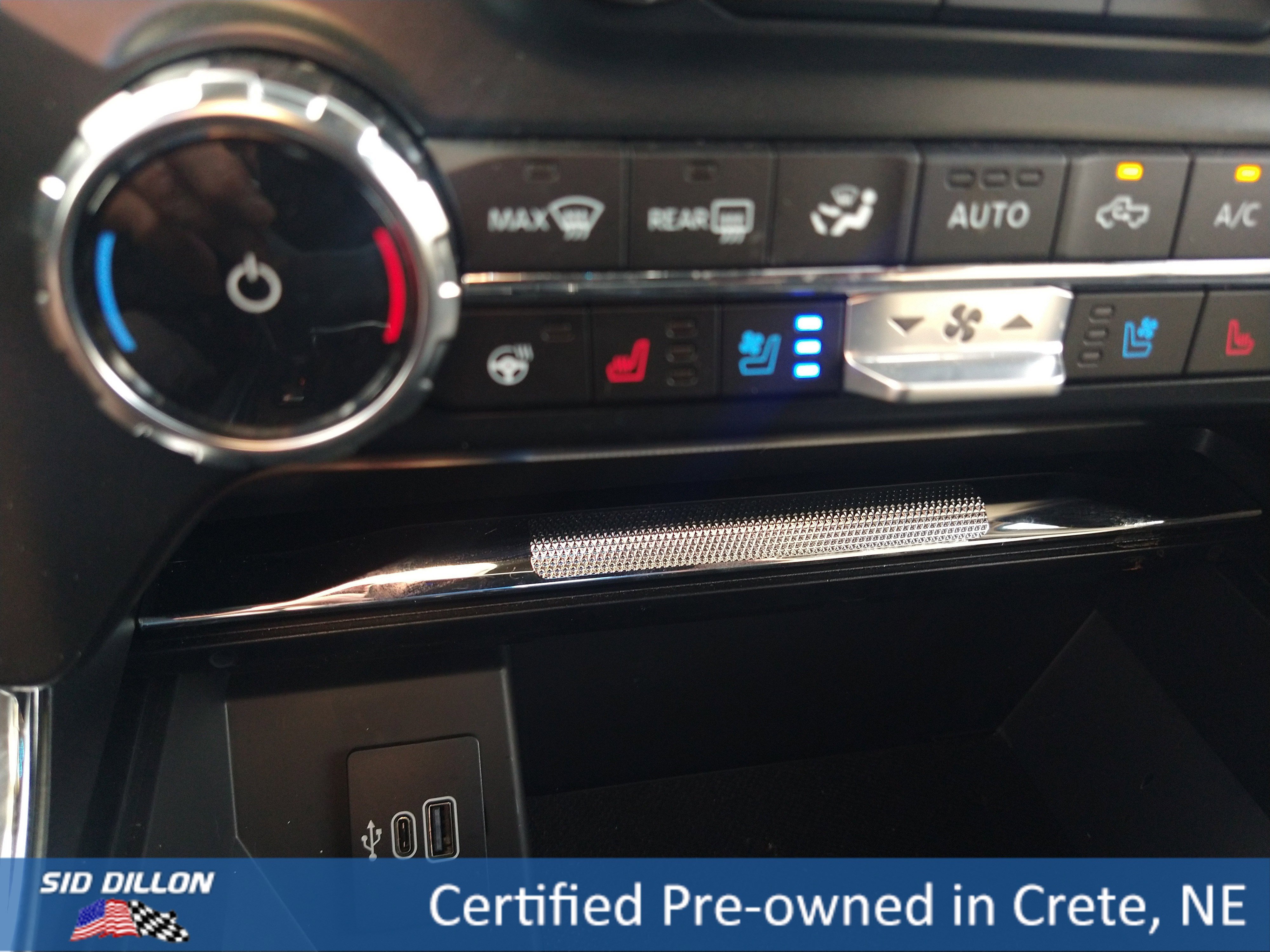 Certified Used 2025 Agate Black Metallic Ford LARIAT image 10