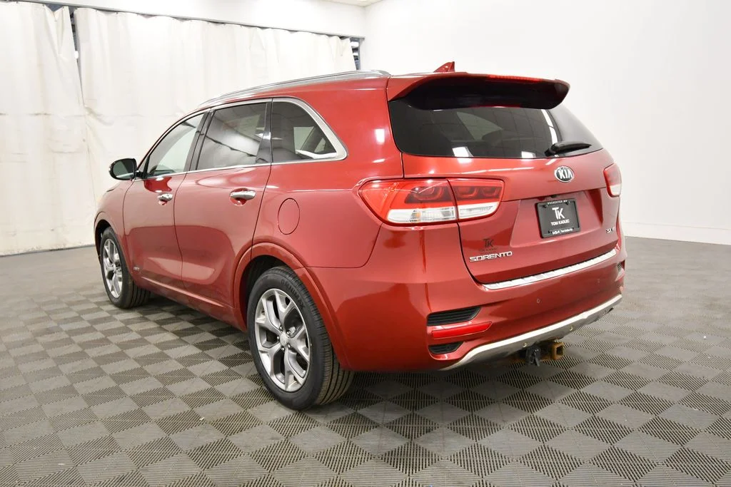 Used 2018 Red Kia SX image 5