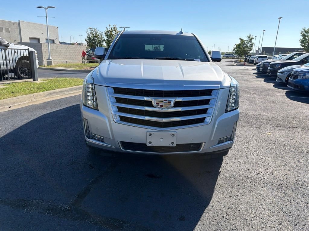 Used 2019 Cadillac Escalade ESV Luxury with VIN 1GYS4HKJ0KR308974 for sale in Kansas City