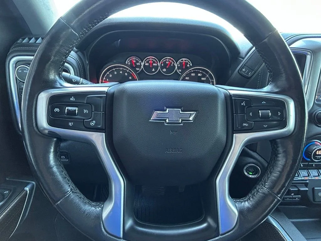 Used 2020 CAJUN RED TINTCOAT Chevrolet RST image 31