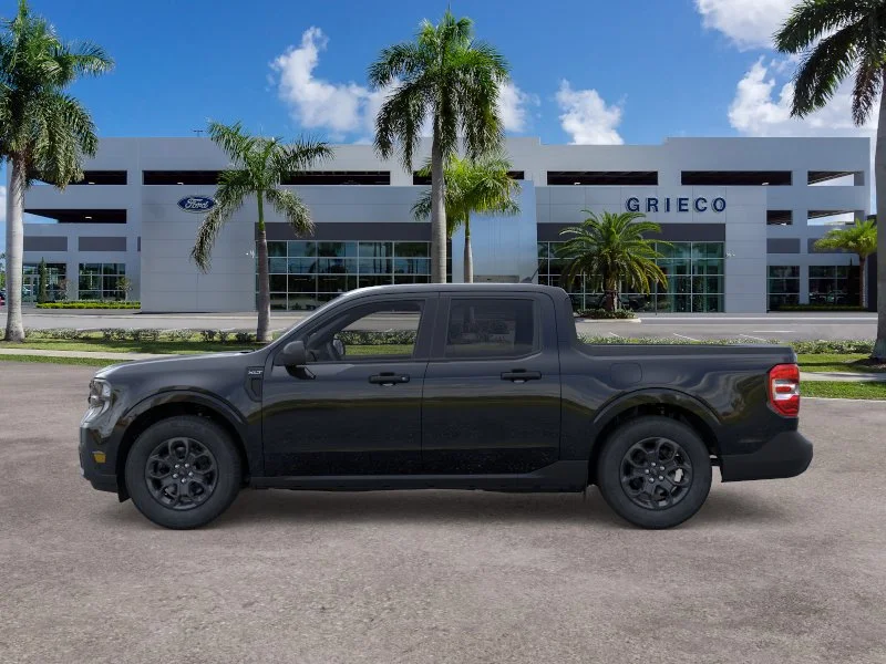 New 2026 Shadow Black Ford XLT image 3