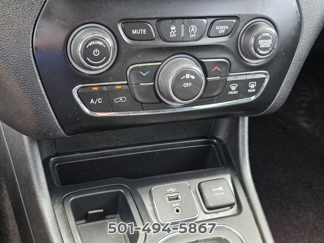 Used 2019 Gray Jeep Latitude Plus image 19