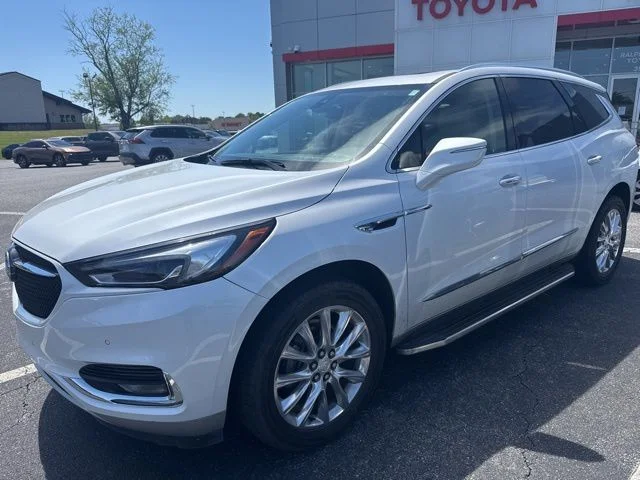 2018 Buick Enclave Premium's photo
