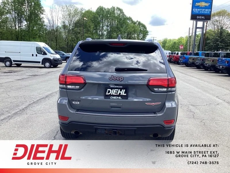 Used 2019 Gray Jeep Trailhawk image 6