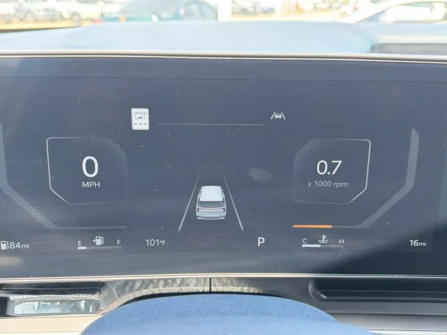 2027 Kia Carnival SX - Photo 11