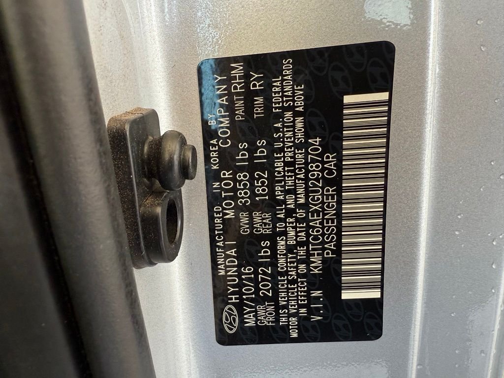 Used 2016 Silver Hyundai Turbo image 13