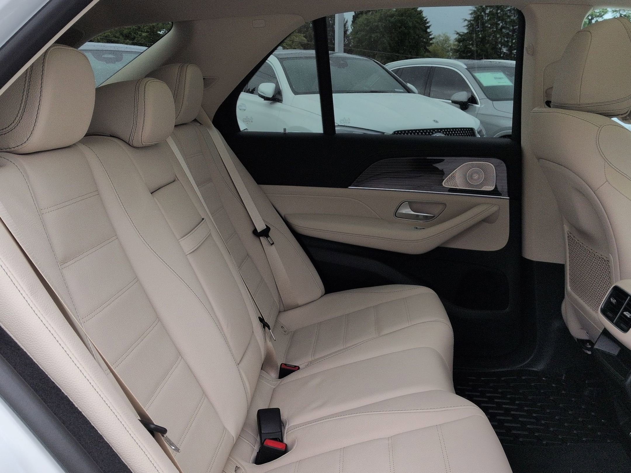 New 2026 Polar White Mercedes-Benz GLE 450 image 59