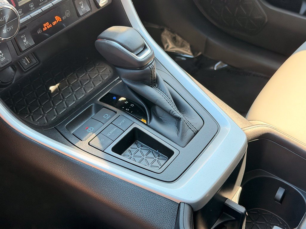 Certified Used 2025 Beige Toyota XLE Premium image 33