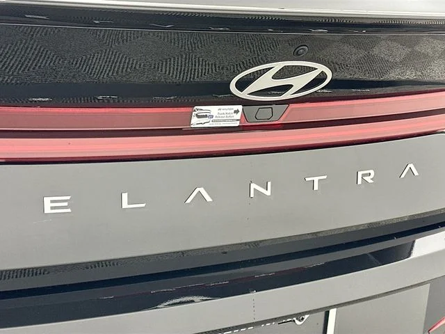 New 2026 Black Hyundai SEL Sport image 23