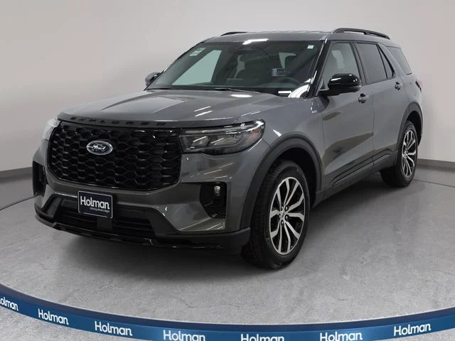 2026 Ford Explorer ST-LINE 4WD's photo