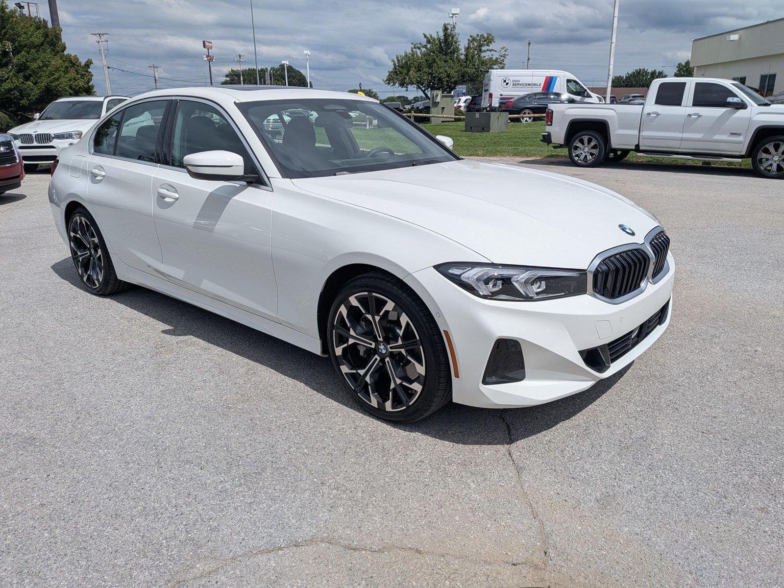 Used 2025 Alpine White BMW 330i xDrive image 7