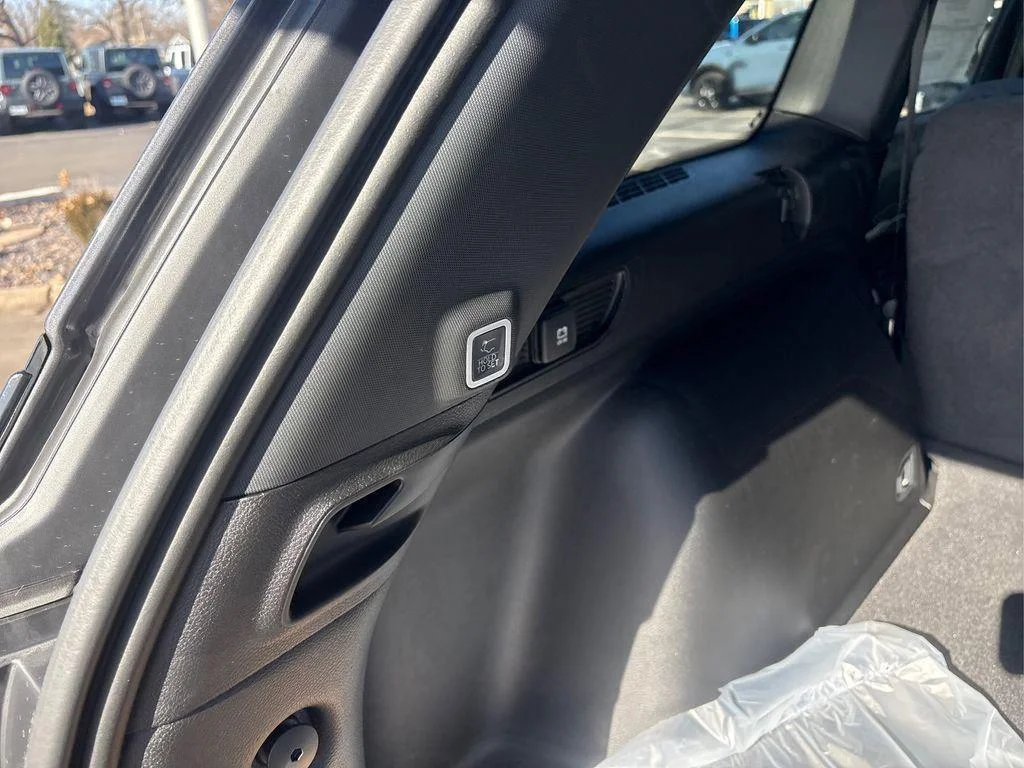 New 2026 Baltic Gray Metallic Clearcoat Jeep Limited image 22