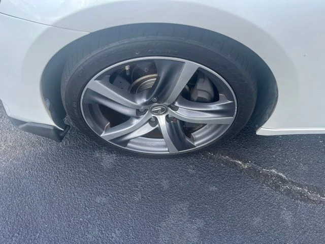 Used 2018 White Lexus 300 image 18