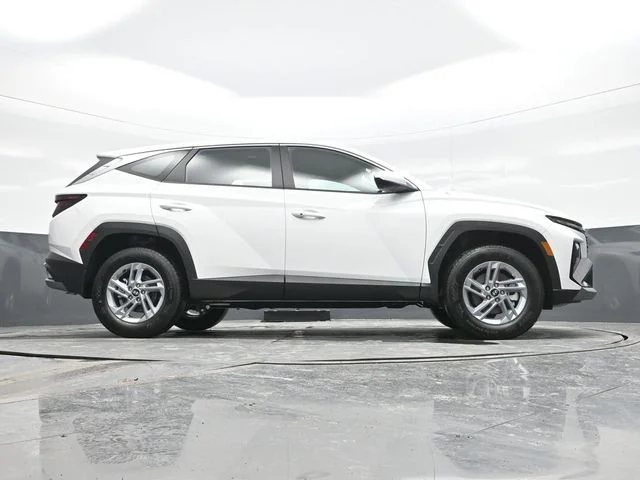 New 2026 White Hyundai SE image 24