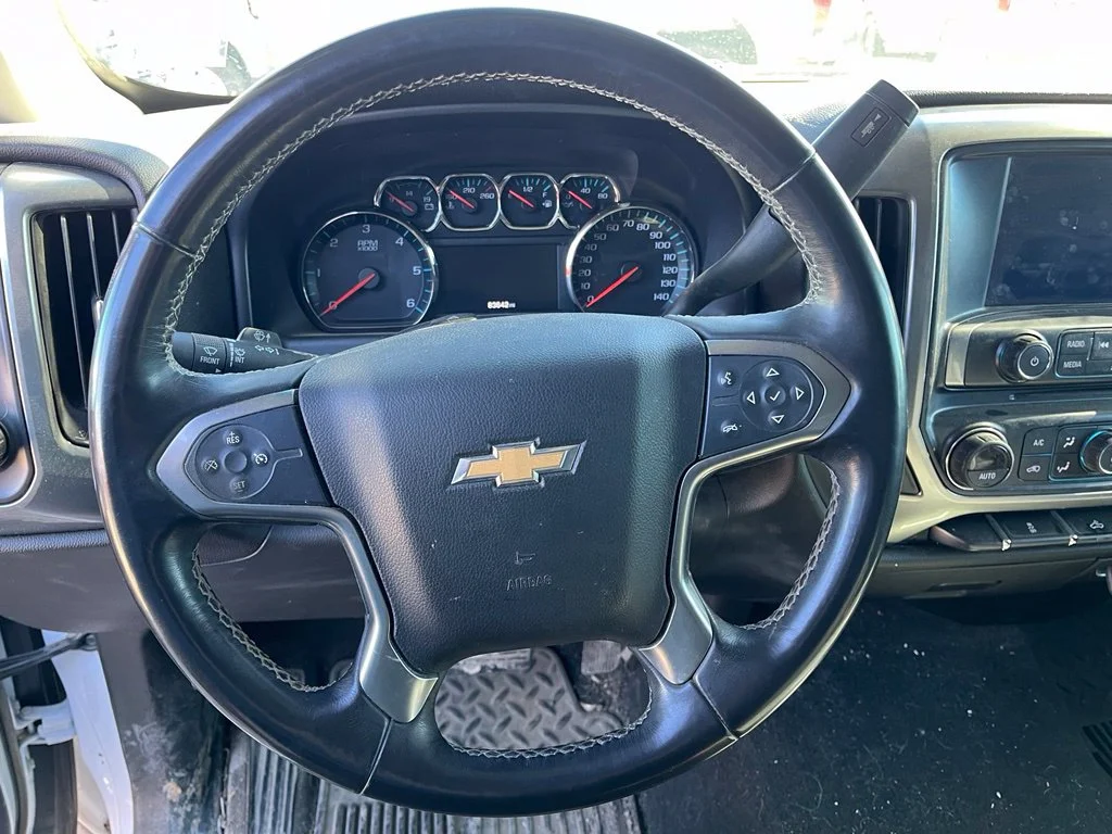 Used 2016 White Chevrolet LT image 11
