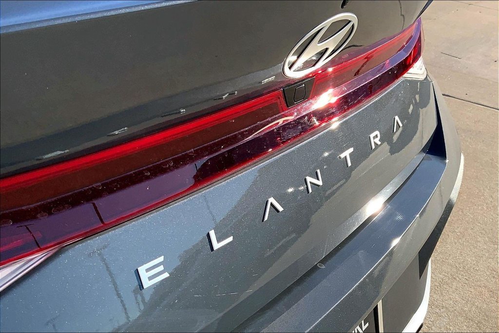 Used 2024 Ecotronic Gray Hyundai SEL image 8