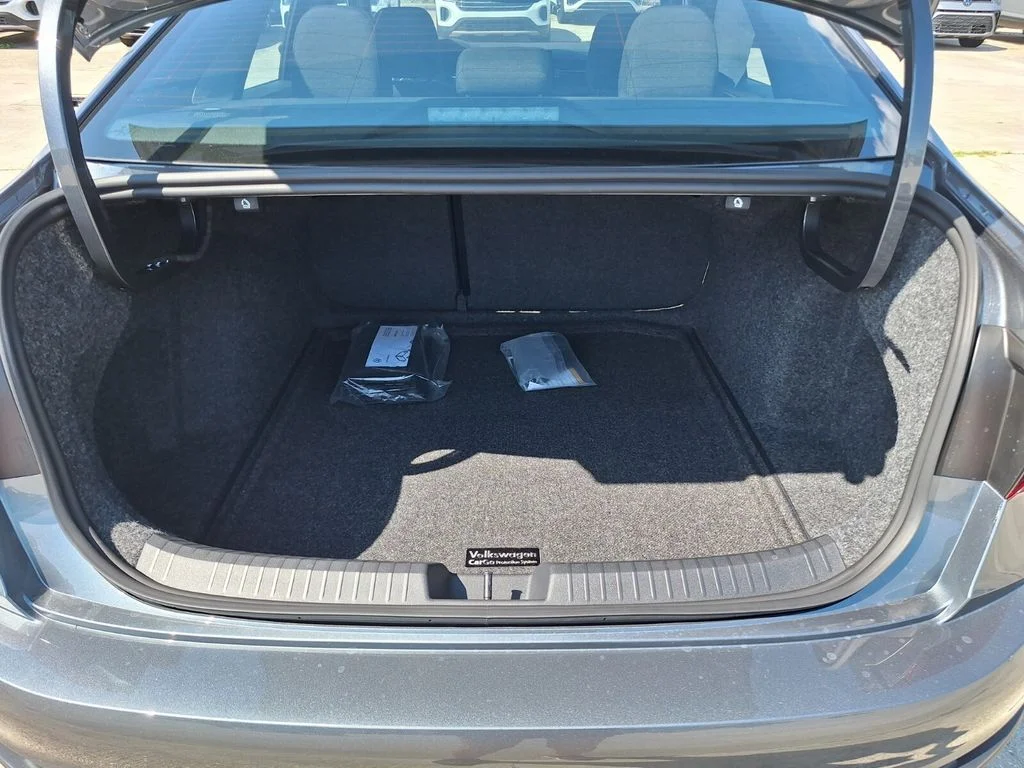 2026 Volkswagen Jetta Sport - Photo 22