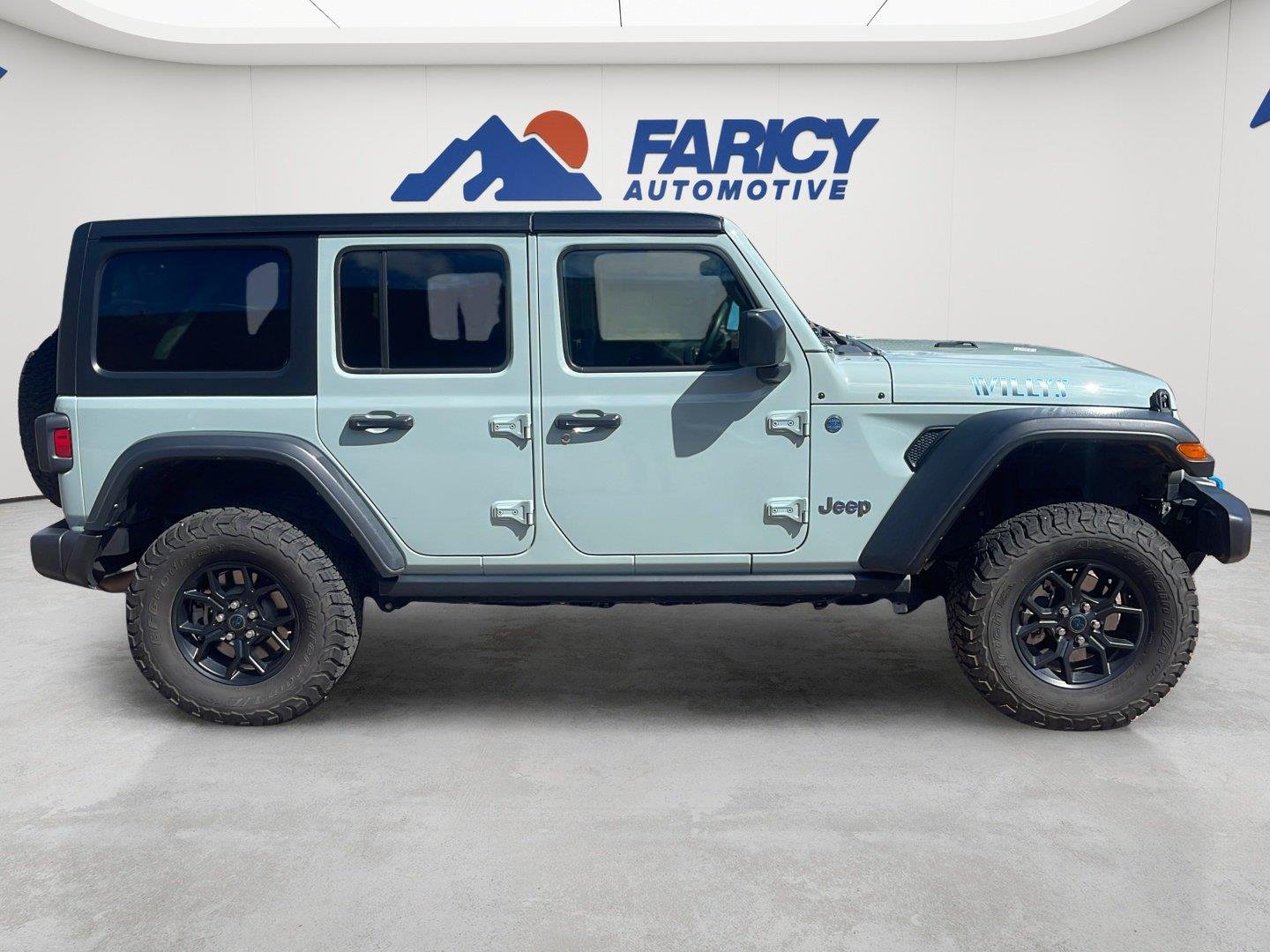 Used 2024 Earl Clearcoat Jeep Willys image 5