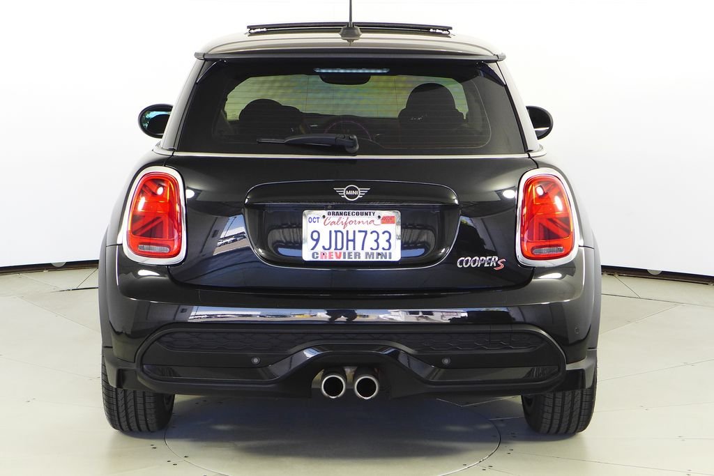 Used 2024 Midnight Black MINI Signature image 8