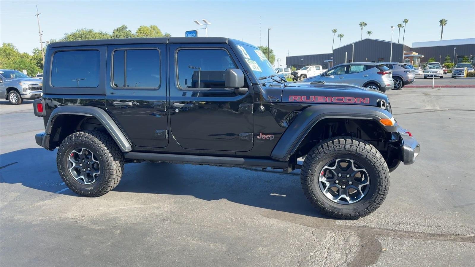 Used 2023  Jeep Rubicon image 4