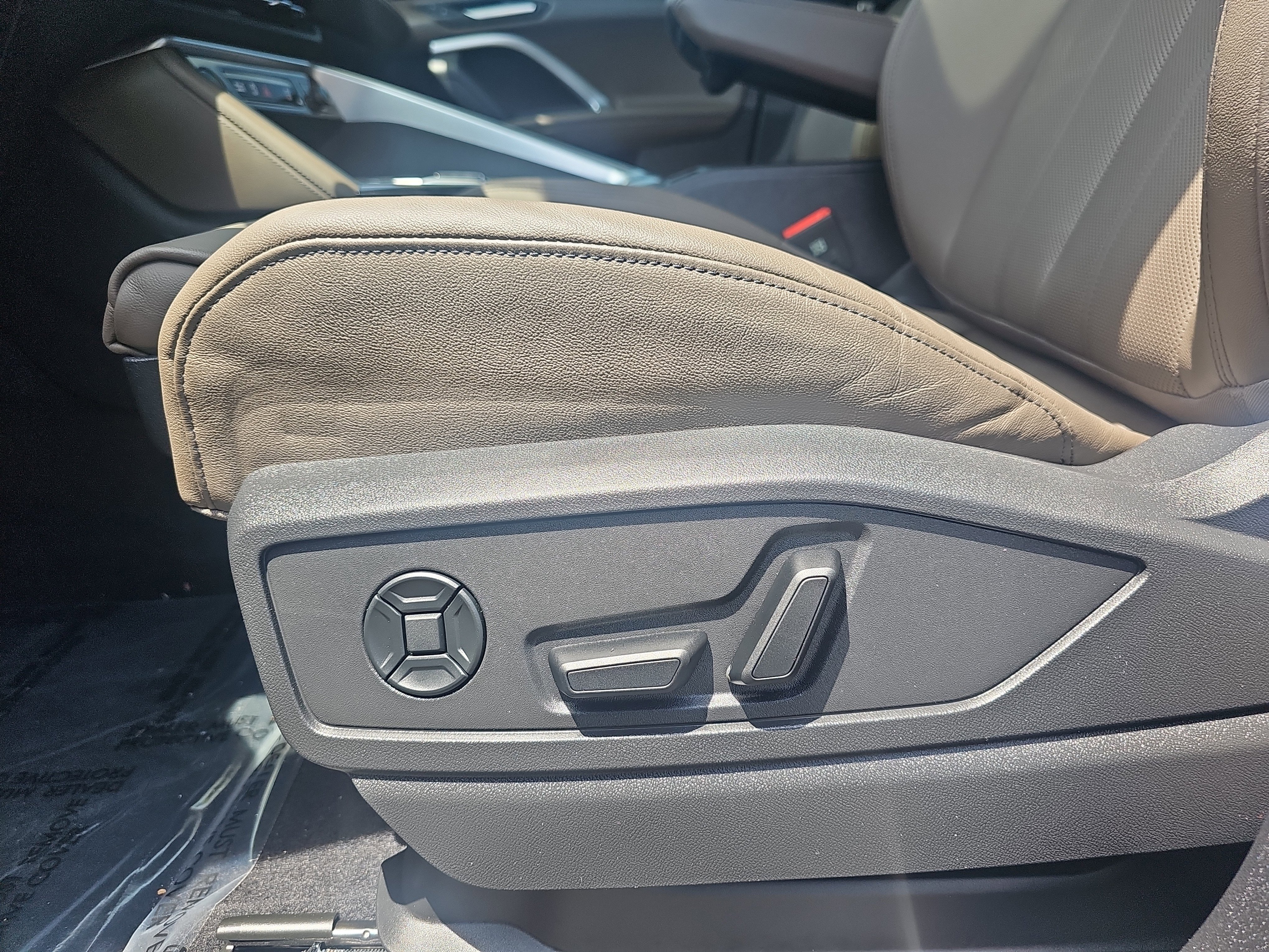 2025 Audi Q5 Premium Plus - Photo 14