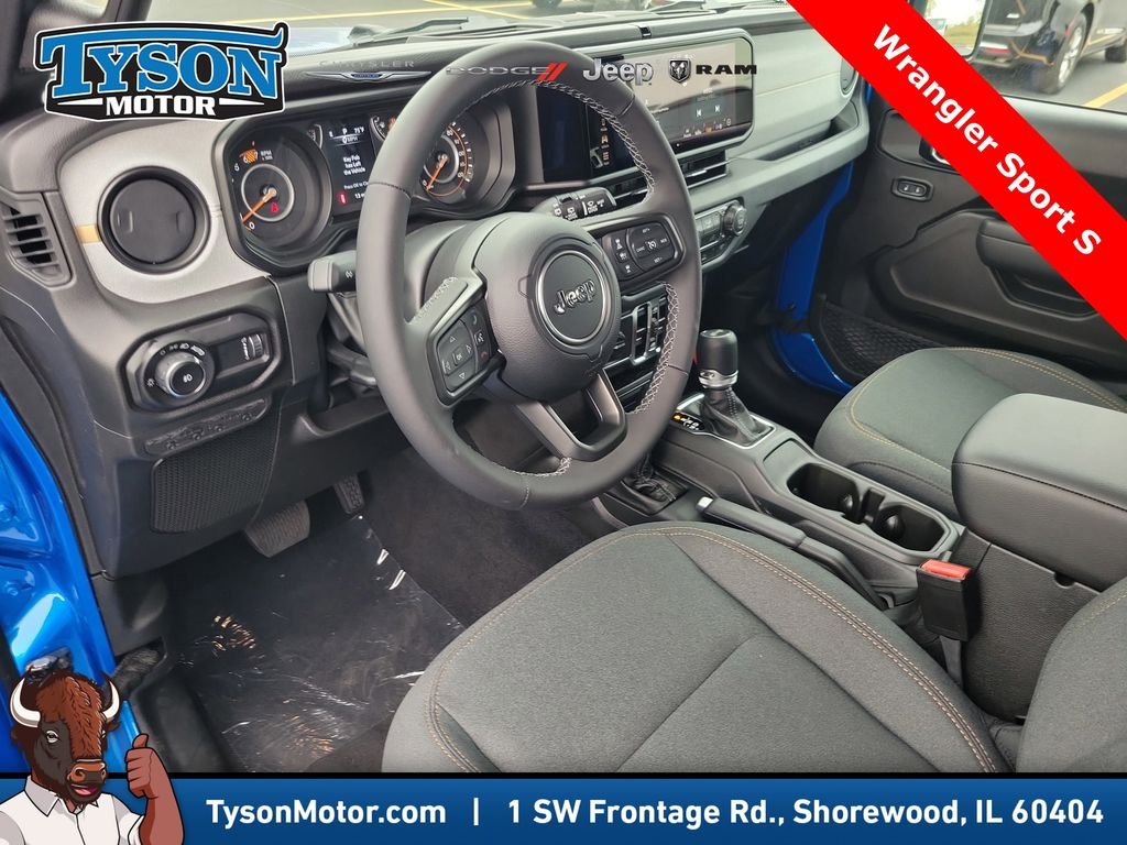 New 2026 Hydro Blue Pearl-Coat Exterior Paint Jeep Sport S image 16