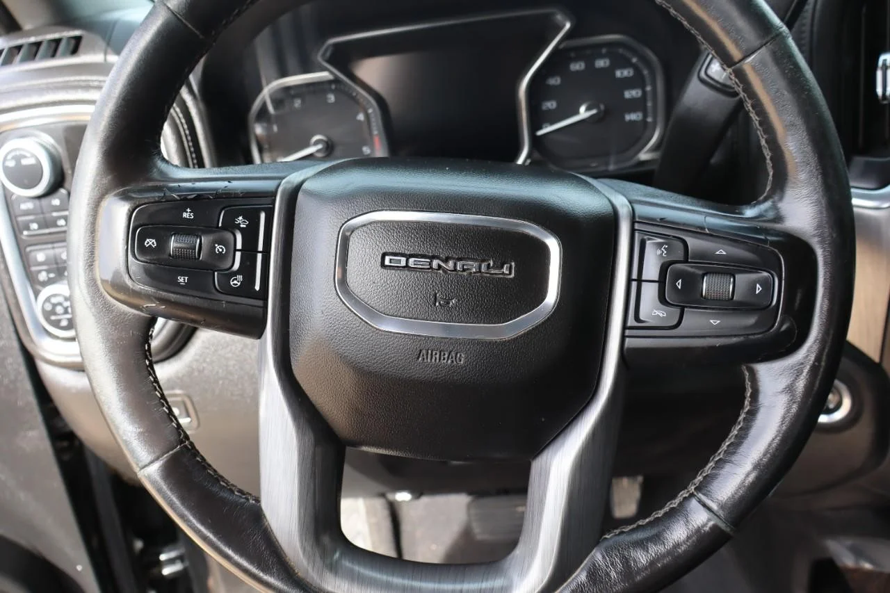 Used 2020 Onyx Black GMC Denali image 14