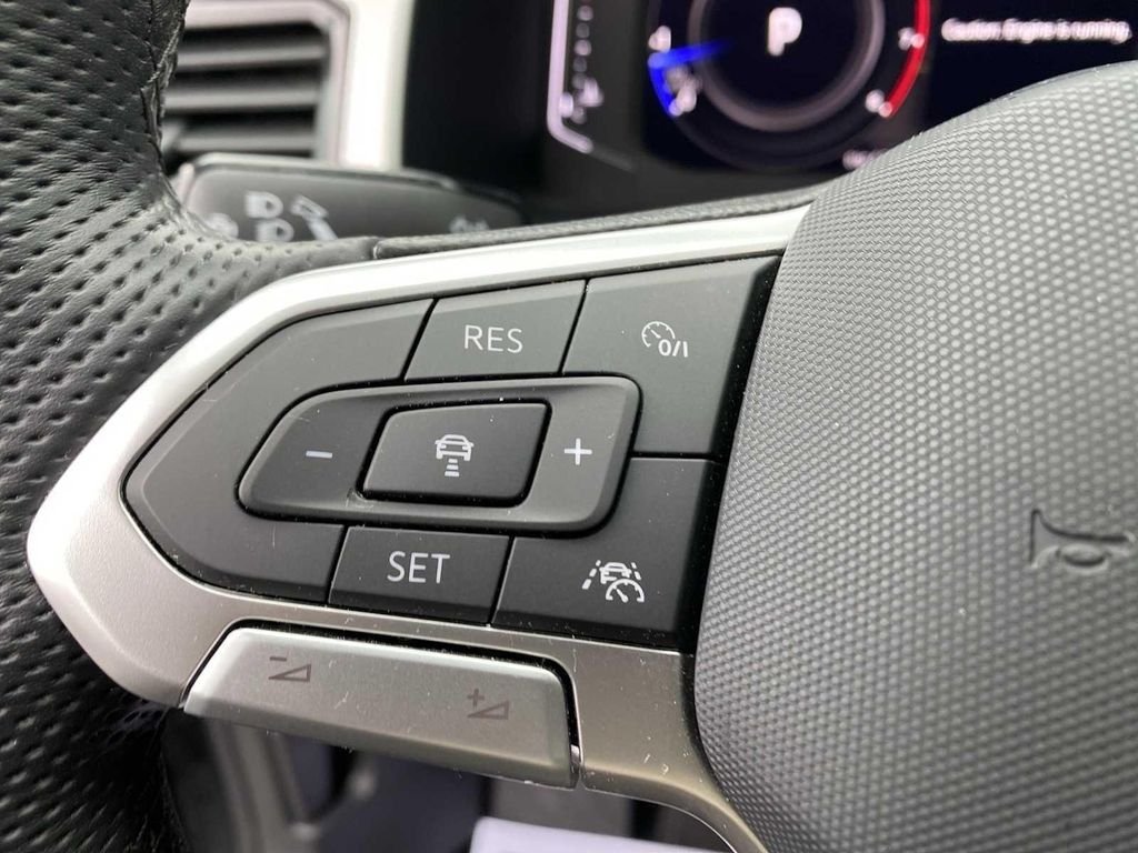 Used 2022 Gray Volkswagen 3.6L V6 SEL Premium R-Line image 20