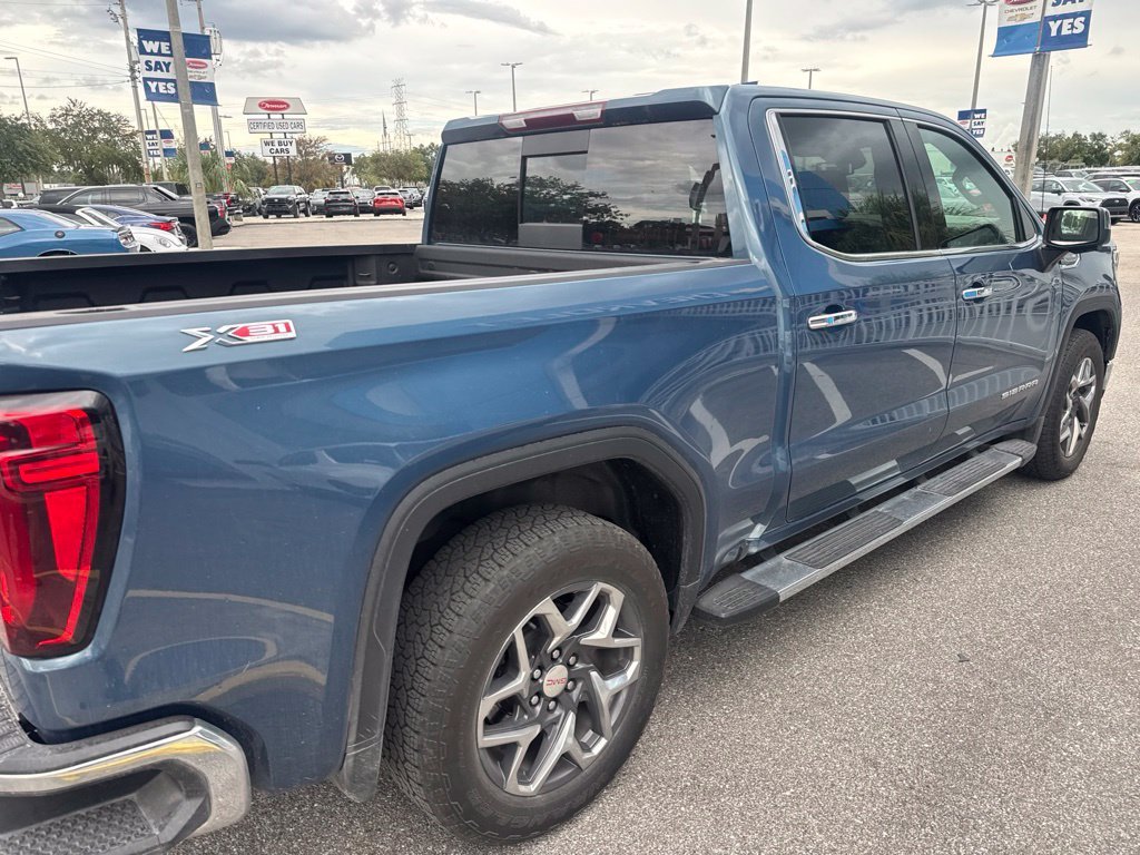 Used 2024 Blue GMC SLT image 5