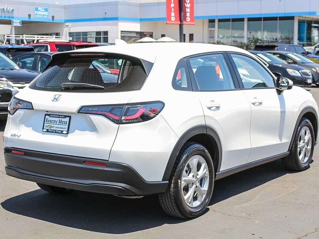 Used 2024 White Honda LX image 8