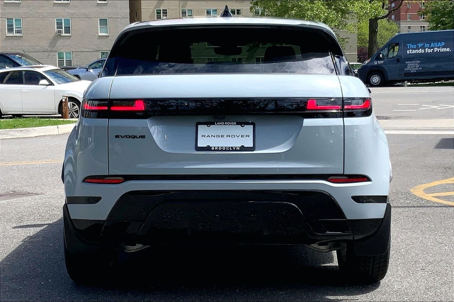 New 2026 Arroios Grey Land Rover Hoxton Edition image 4
