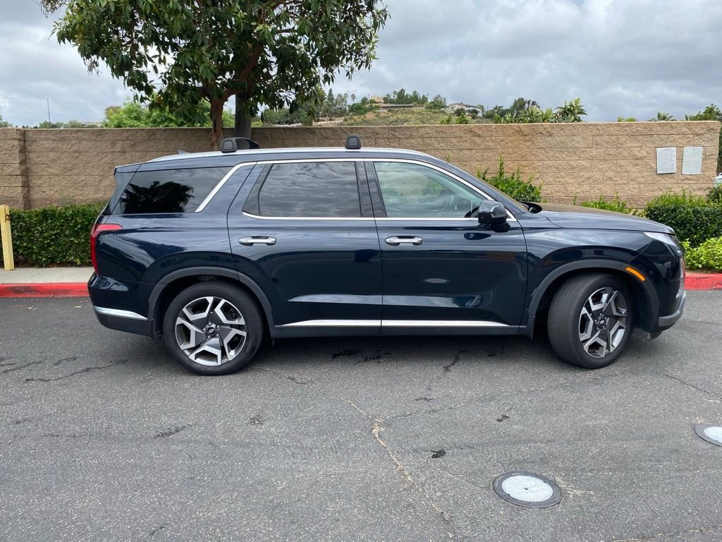 Used 2023 White Hyundai Limited image 6